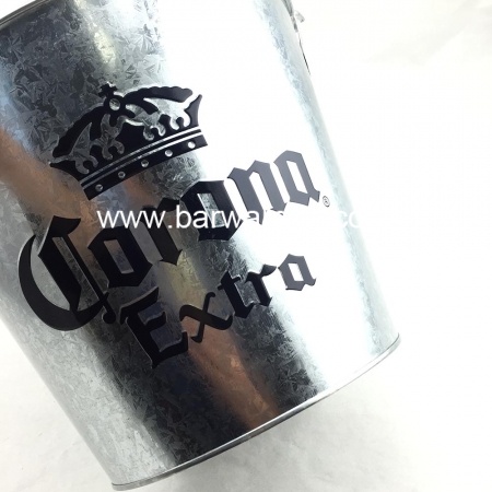 cubo de hielo de cerveza de acero inoxidable personalizado con mango para bar usando 