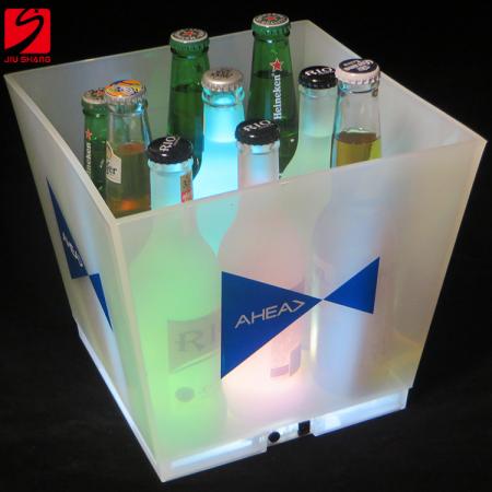 Cubo led de luz blanca con logo epoxi. 