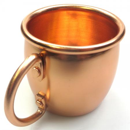 vaso de aluminio anodizado dorado de pequeño tamaño 