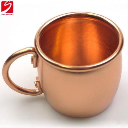 vaso de aluminio anodizado dorado de pequeño tamaño 